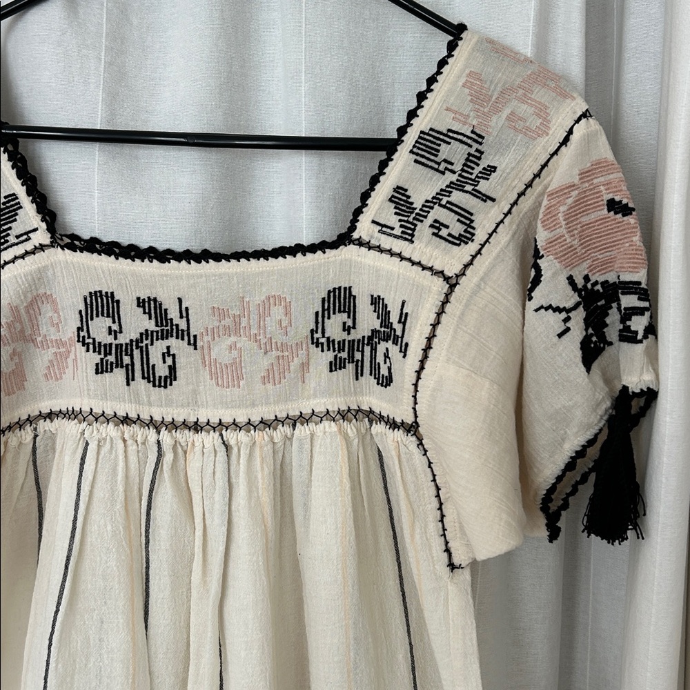 Ulla Johnson GORGEOUS Cream pink and Black Embroidered Blouse size 4 NWT - Picture 6 of 16
